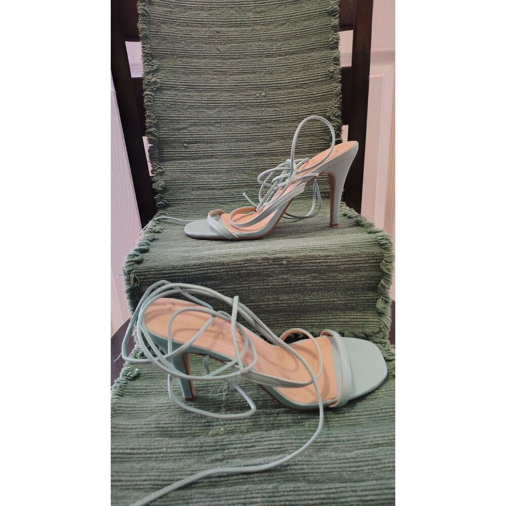 City Classified "Shop" strappy lace-up stiletto sandals Approx. Size 11